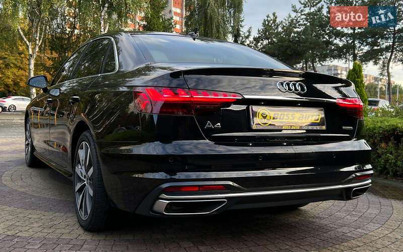 Седан Audi A4 2022 в Львове