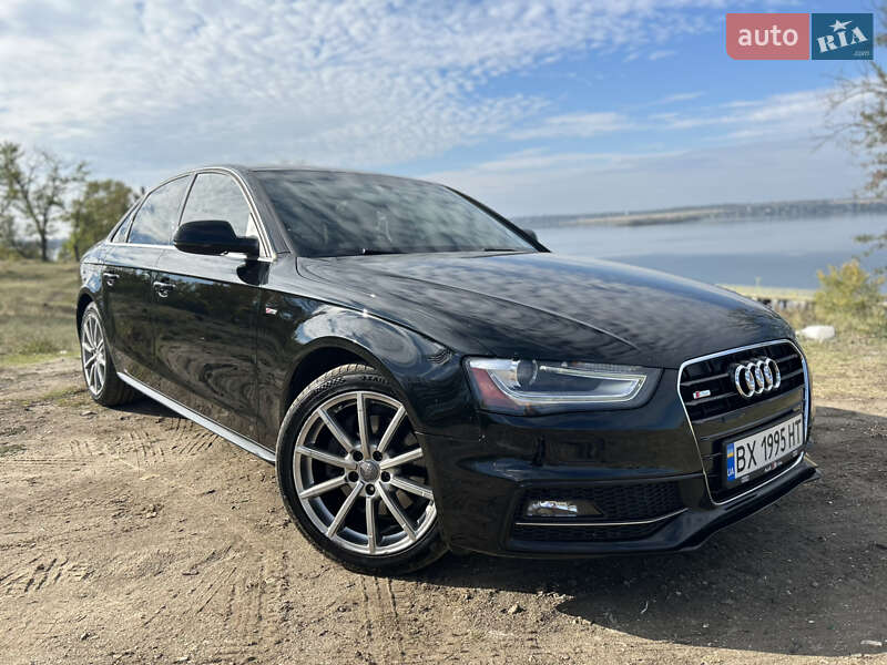Седан Audi A4 2013 в Николаеве