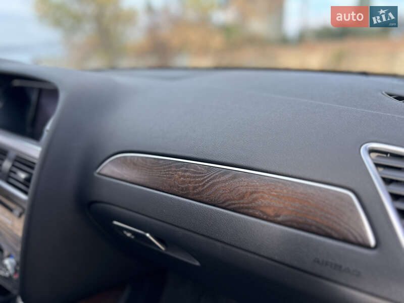 Седан Audi A4 2013 в Николаеве