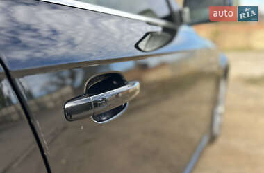 Седан Audi A4 2013 в 