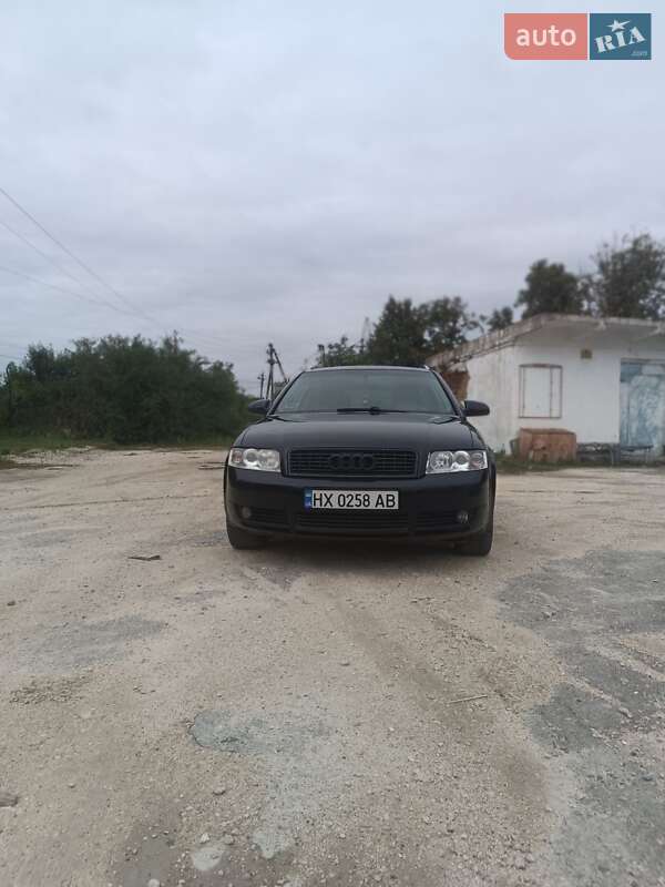 Универсал Audi A4 2002 в Городке