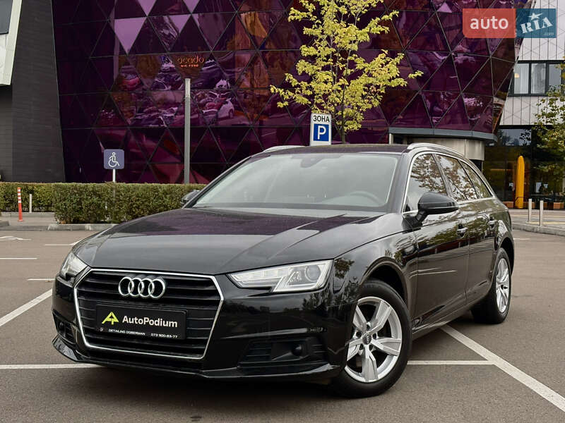 Универсал Audi A4 2017 в Киеве