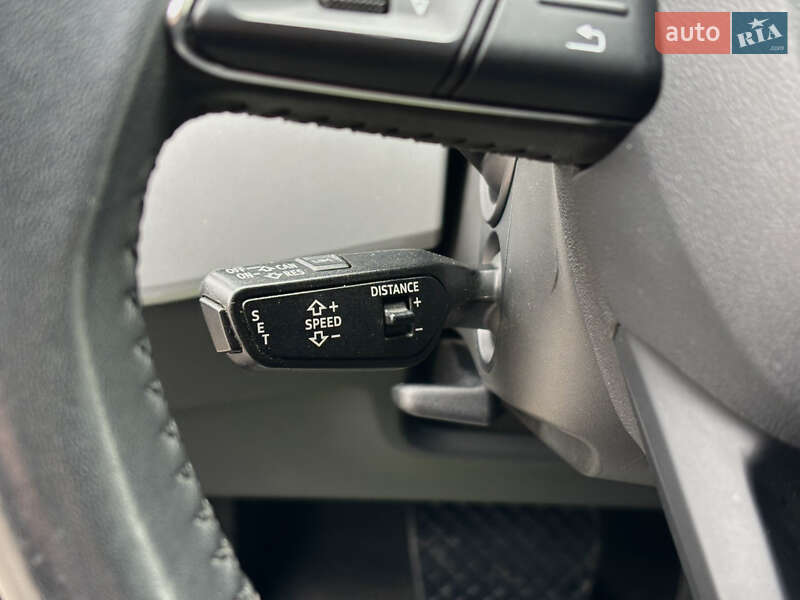 Универсал Audi A4 2017 в Киеве