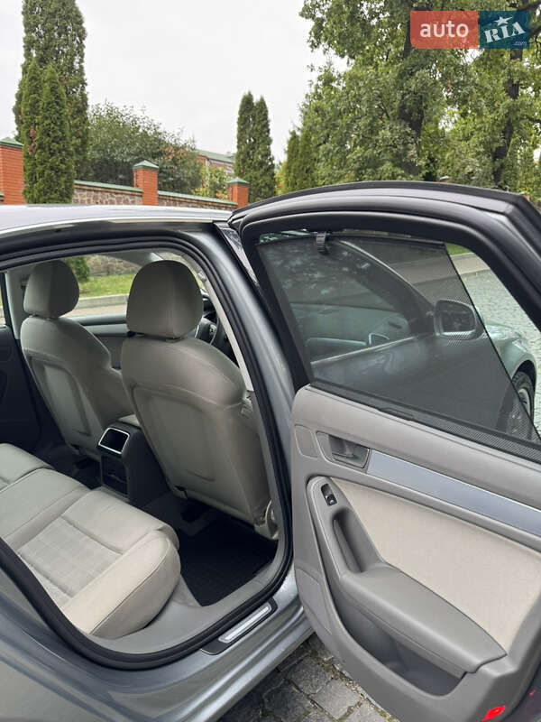 Седан Audi A4 2010 в Киеве