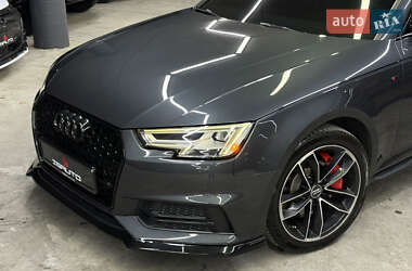 Седан Audi A4 2015 в 