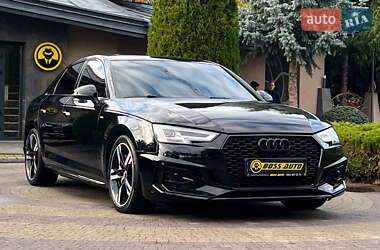 Седан Audi A4 2018 в Львові