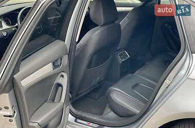 Седан Audi A4 2015 в 