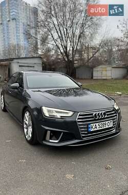 Седан Audi A4 2019 в 