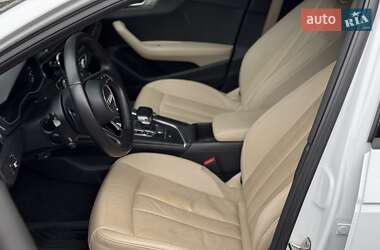 Седан Audi A4 2017 в 