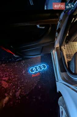 Седан Audi A4 2002 в 