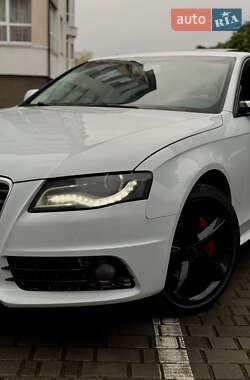 Седан Audi A4 2012 в 