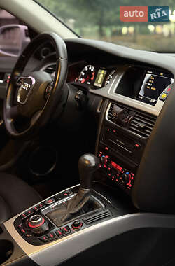Седан Audi A4 2012 в 