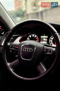 Седан Audi A4 2012 в 