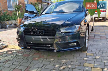 Седан Audi A4 2012 в Краснограде