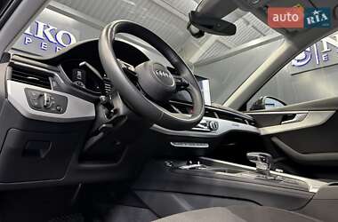 Седан Audi A4 2023 в 