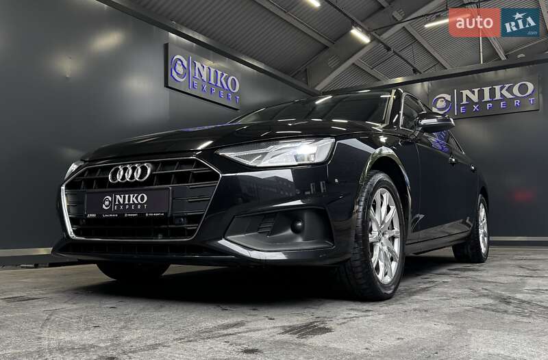 Седан Audi A4 2020 в Киеве
