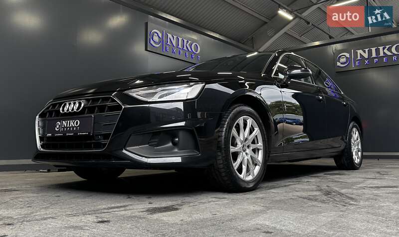 Седан Audi A4 2020 в Киеве