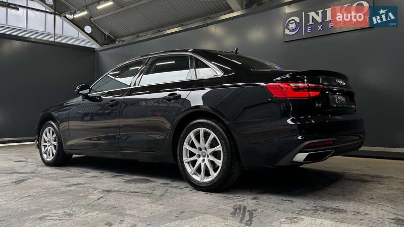 Седан Audi A4 2020 в Киеве