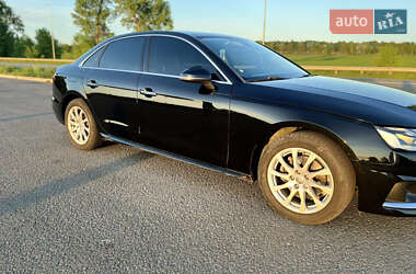 Седан Audi A4 2020 в Киеве