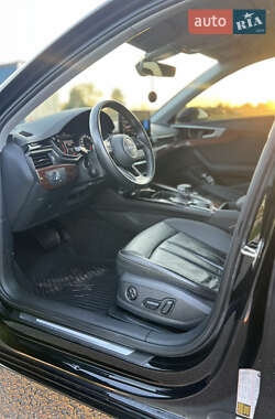 Седан Audi A4 2020 в Киеве