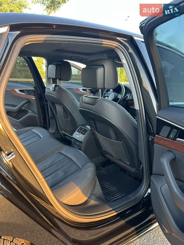 Седан Audi A4 2020 в Киеве
