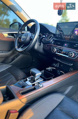 Седан Audi A4 2020 в Киеве