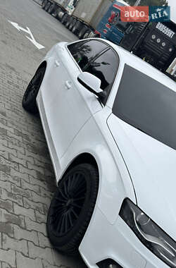 Седан Audi A4 2010 в 