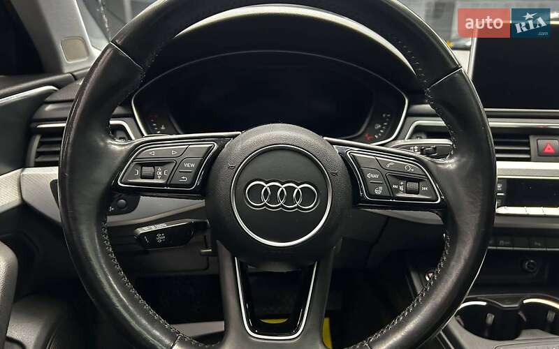 Седан Audi A4 2015 в Черновцах