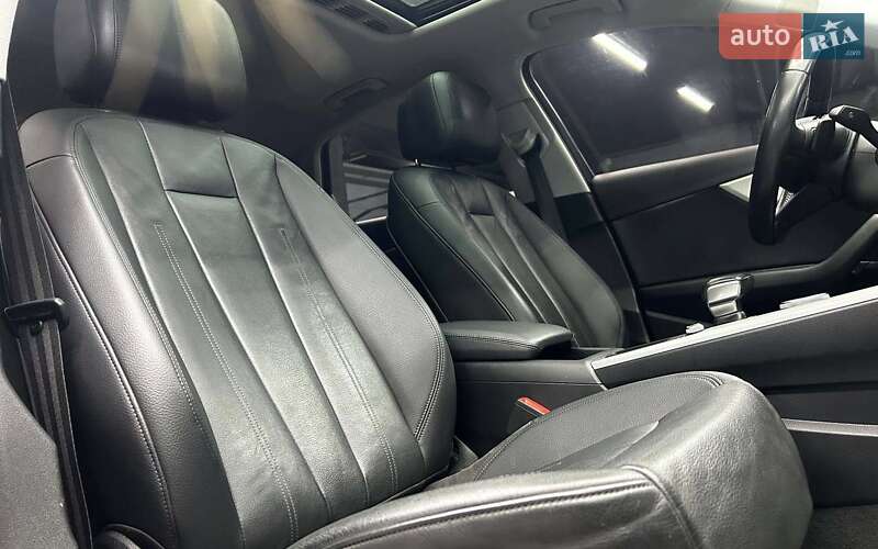 Седан Audi A4 2015 в Черновцах