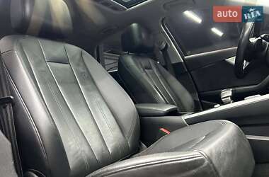 Седан Audi A4 2015 в 