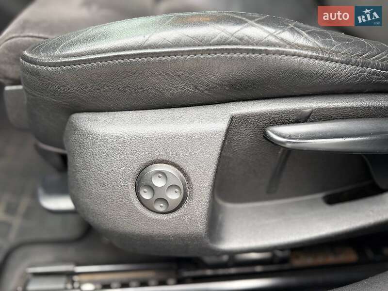 Седан Audi A4 2012 в Киеве