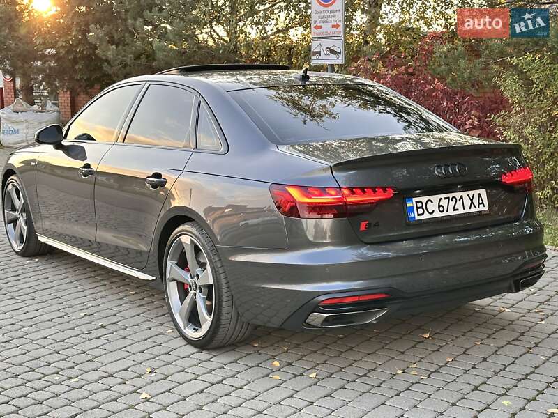 Седан Audi A4 2024 в Львове