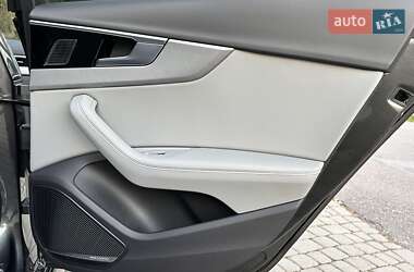Седан Audi A4 2024 в Львове
