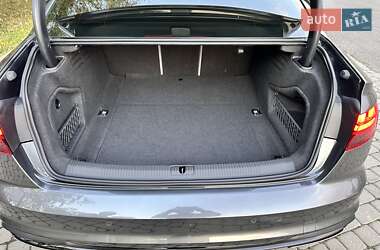Седан Audi A4 2024 в Львове