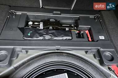 Седан Audi A4 2024 в Львове