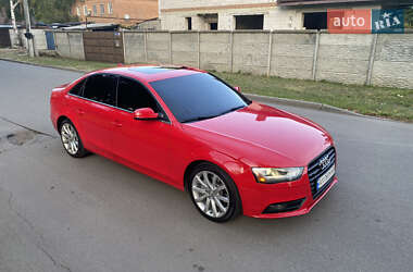 Седан Audi A4 2012 в 