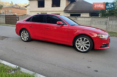 Седан Audi A4 2012 в 
