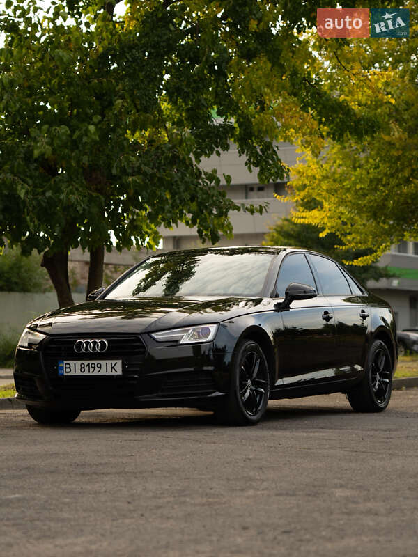 Седан Audi A4 2016 в 
