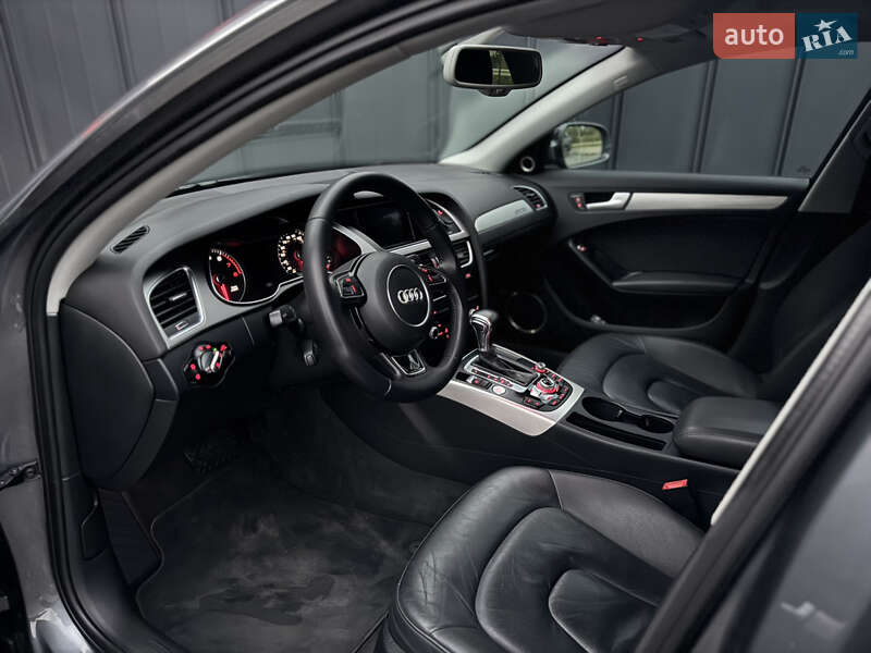 Седан Audi A4 2014 в Луцке
