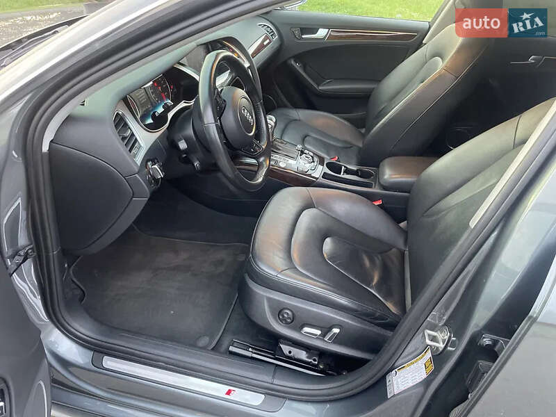 Седан Audi A4 2015 в Киеве