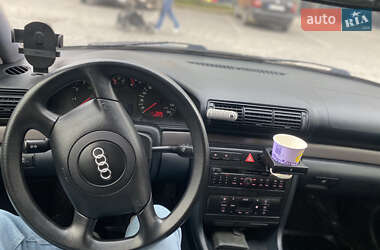 Седан Audi A4 1999 в 