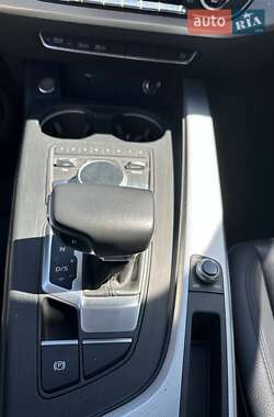 Седан Audi A4 2018 в 