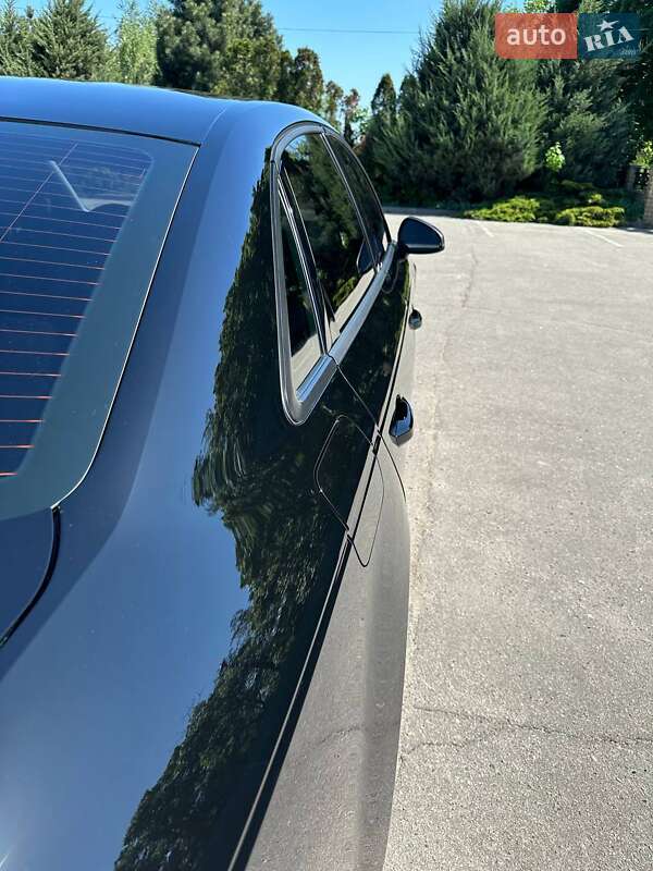 Седан Audi A4 2018 в Харькове