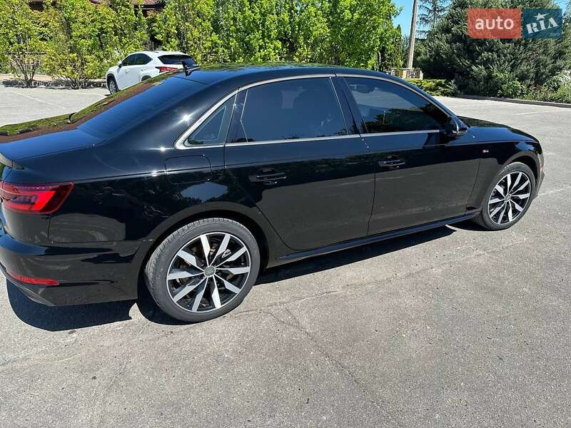 Седан Audi A4 2018 в Харькове