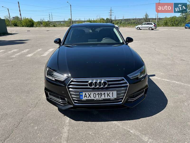 Седан Audi A4 2018 в Харькове