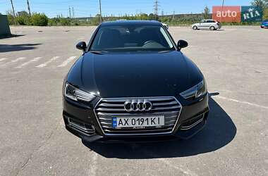 Седан Audi A4 2018 в 