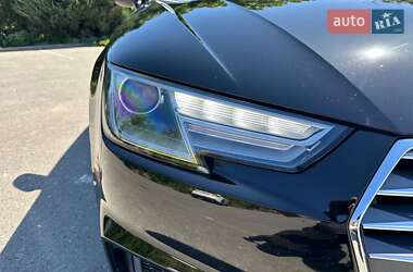Седан Audi A4 2018 в 