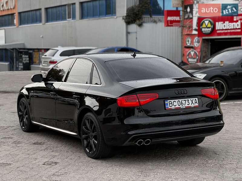Седан Audi A4 2014 в Днепре