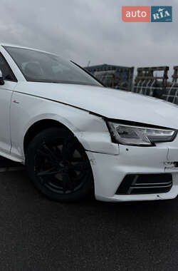 Седан Audi A4 2018 в 