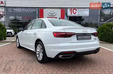 Седан Audi A4 2021 в 